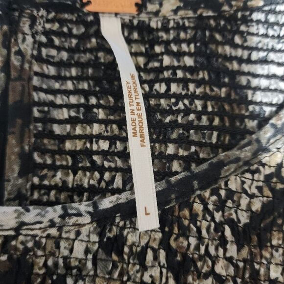 Free People Women's Cotton XOXO Snake Printed Smocked Crop Top Black Size Large - Picture 3 of 7